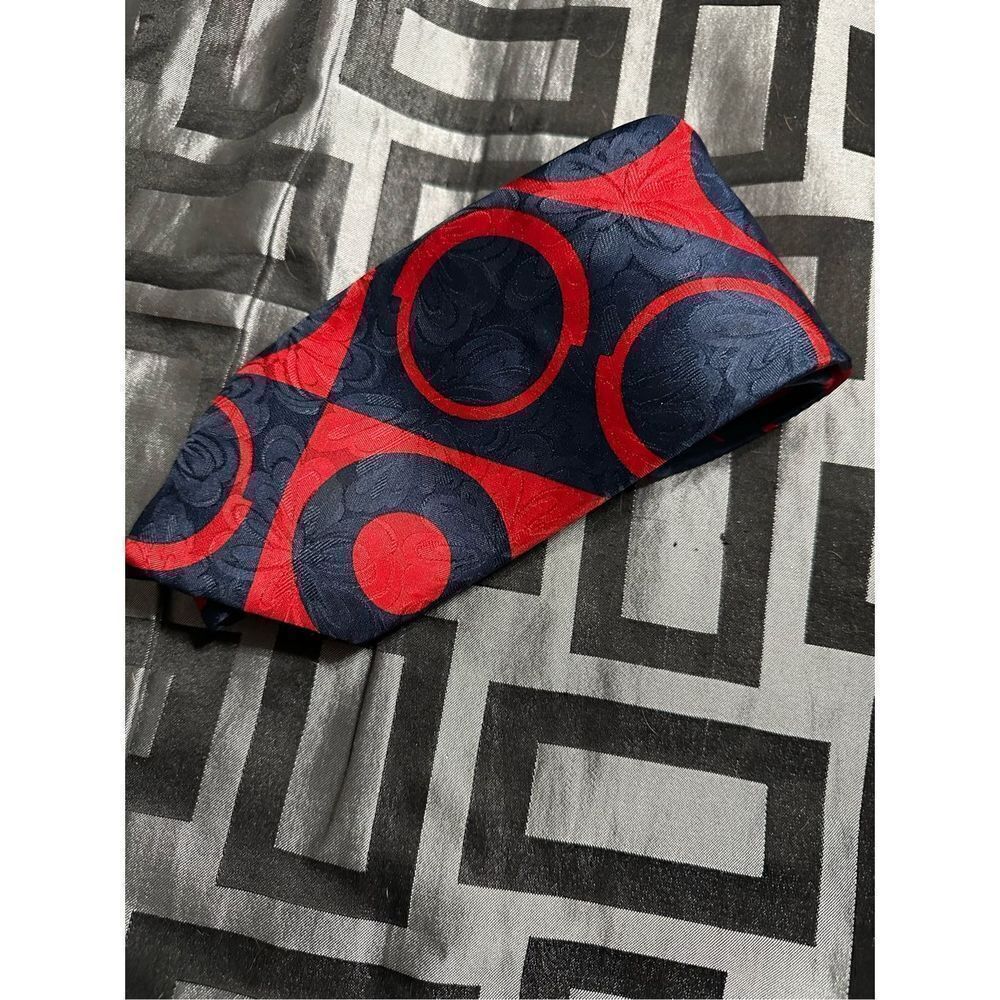 Red/Navy Circle detailing neck Tie‬ 100% Pure Silk maid in Italy Necktie! Great